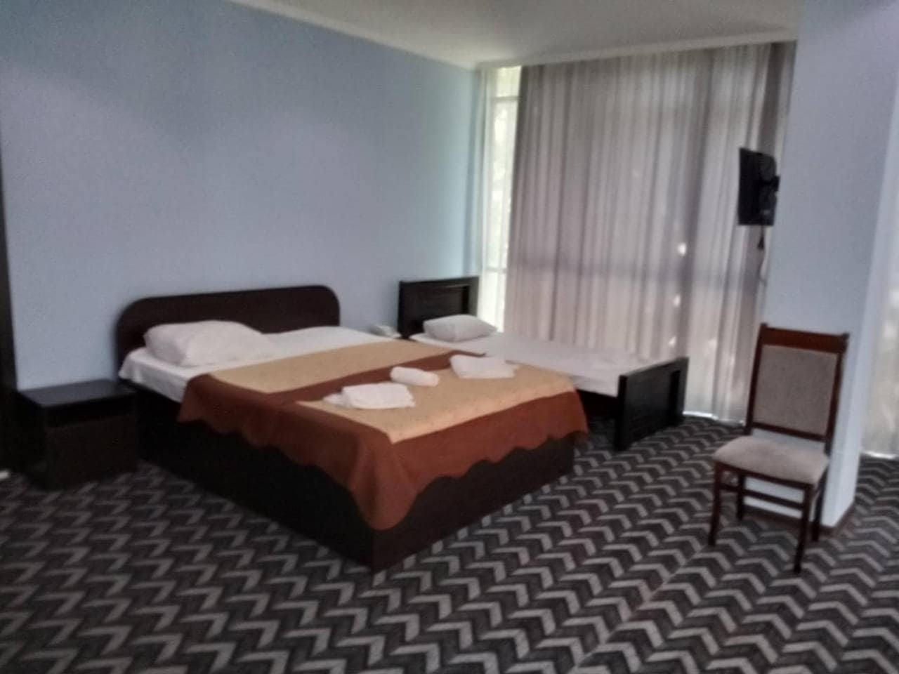 Hotel Georgia Tbilisi Esterno foto